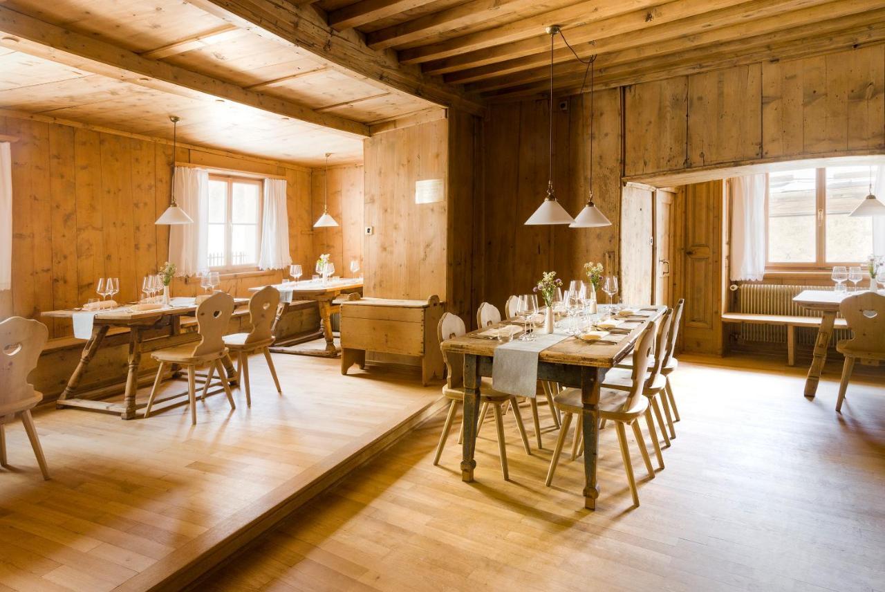 Hotel Chasa Chalavaina Müstair Dış mekan fotoğraf