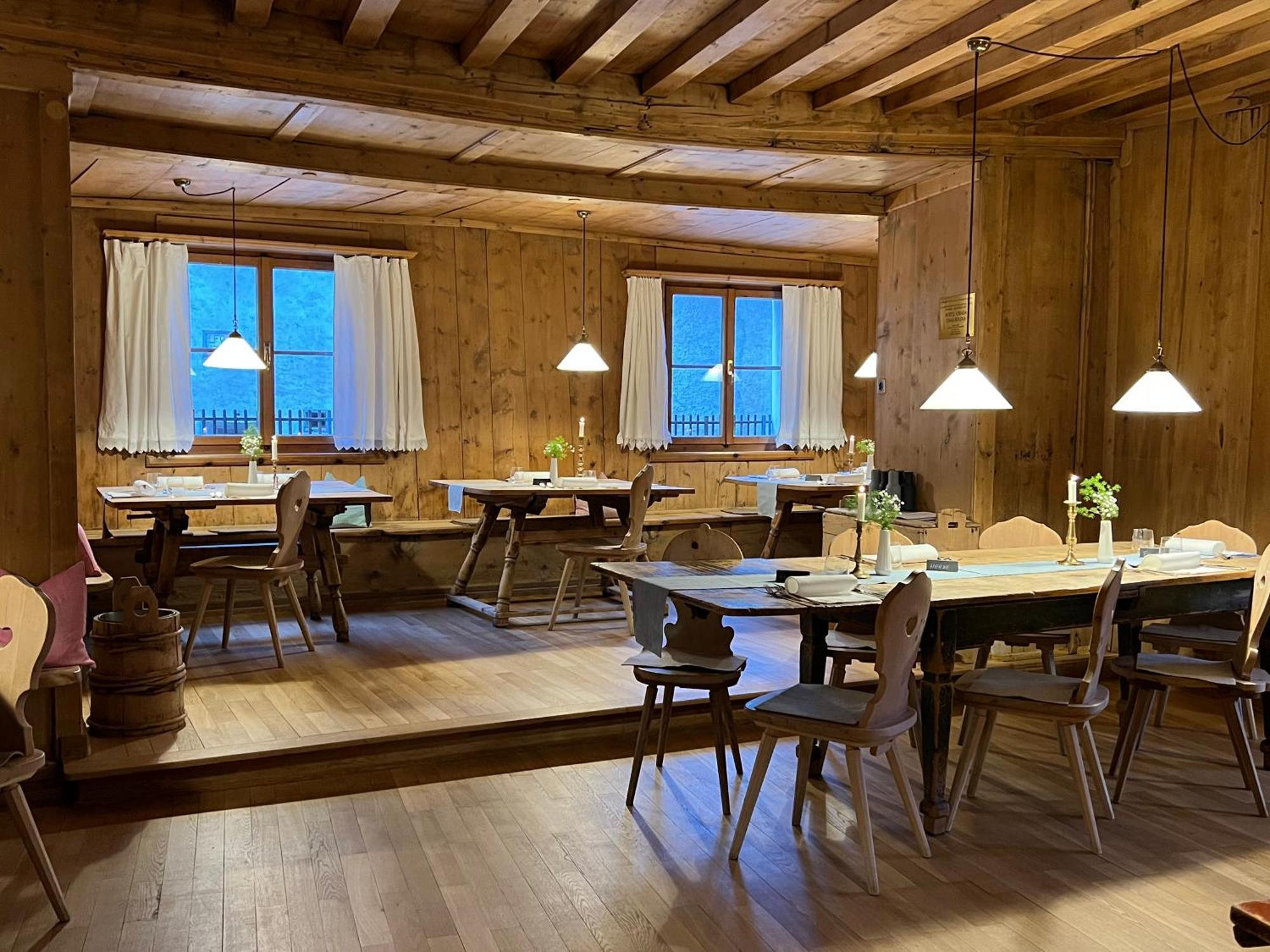 Hotel Chasa Chalavaina Müstair Dış mekan fotoğraf